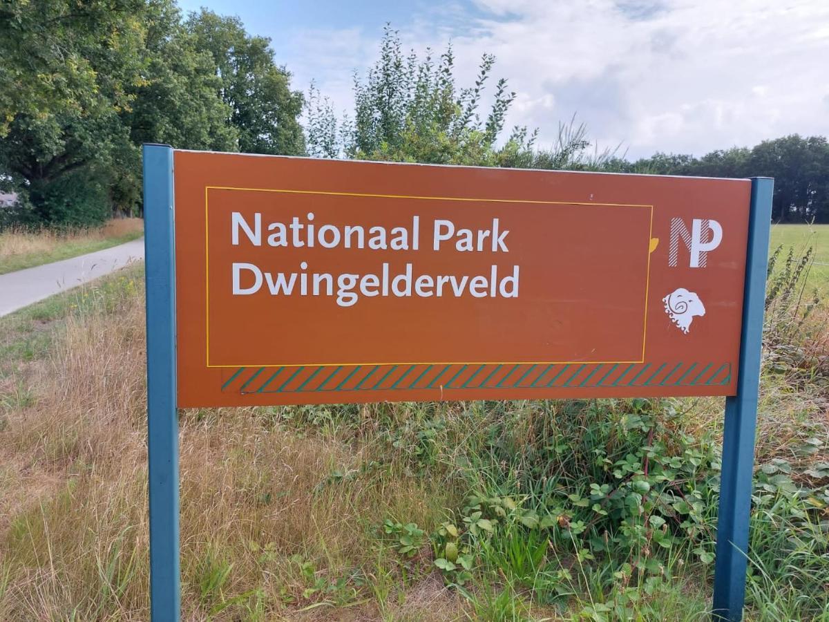 Sfeervol Chalet in Drenthe Bij het Dwingelderveld Villa Spier Buitenkant foto