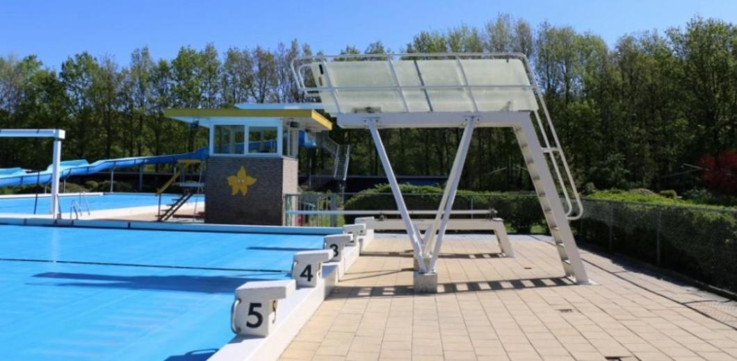 Sfeervol Chalet in Drenthe Bij het Dwingelderveld Villa Spier Buitenkant foto